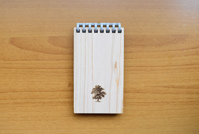 メモ帳の表面の画像