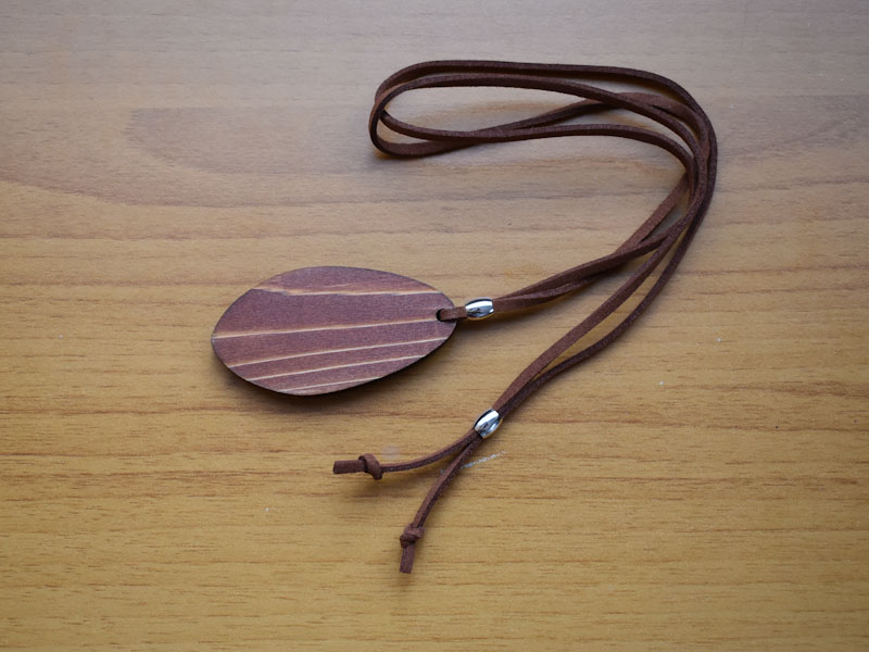 ペンダントトップの裏面の画像